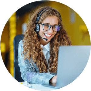 onboarding-specialist-wearing-headset